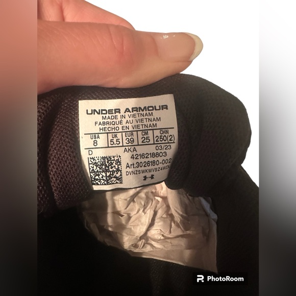 Women’s Under Armour wide Charged Assert sneakers size 8, NIB - Picture 6 of 6